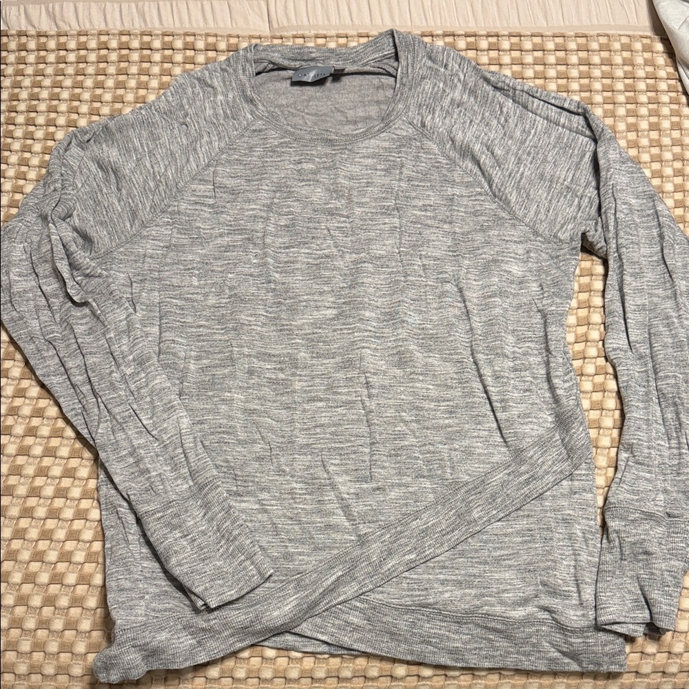Gray Women’s long sleeve Athleta